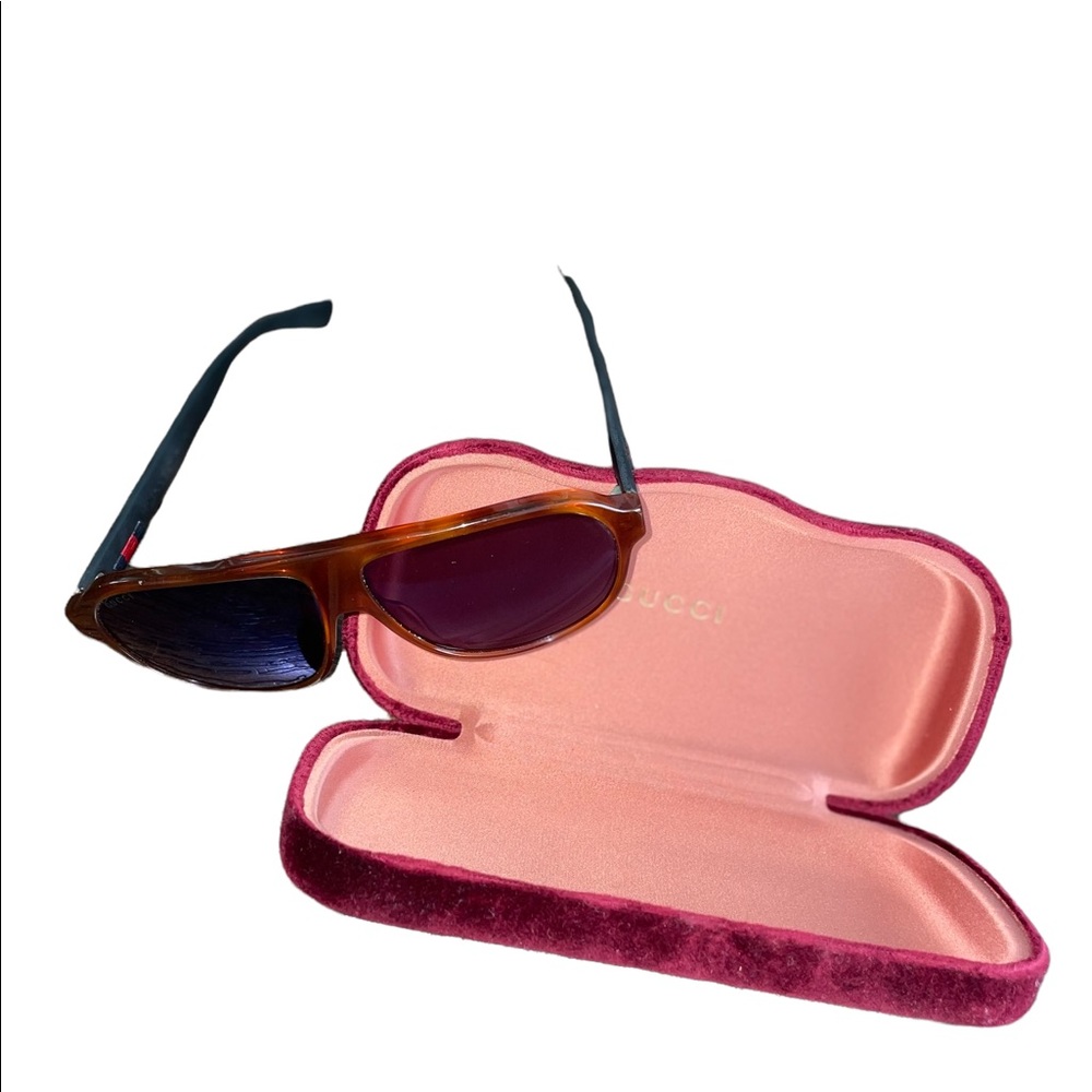 ‼️SOLD‼️GUCCI *!100 %AUTHENTICS!*
Havana Aviator Sunglasses
GG0009S-002 59 - Picture 9 of 11